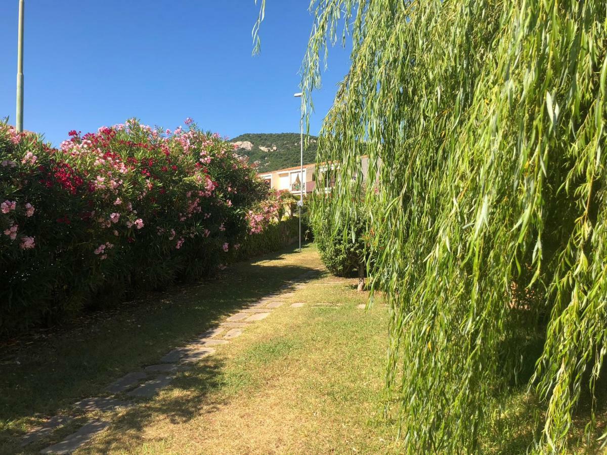 Bilocali Residenza Mediterranea Cannigione Eksteriør billede